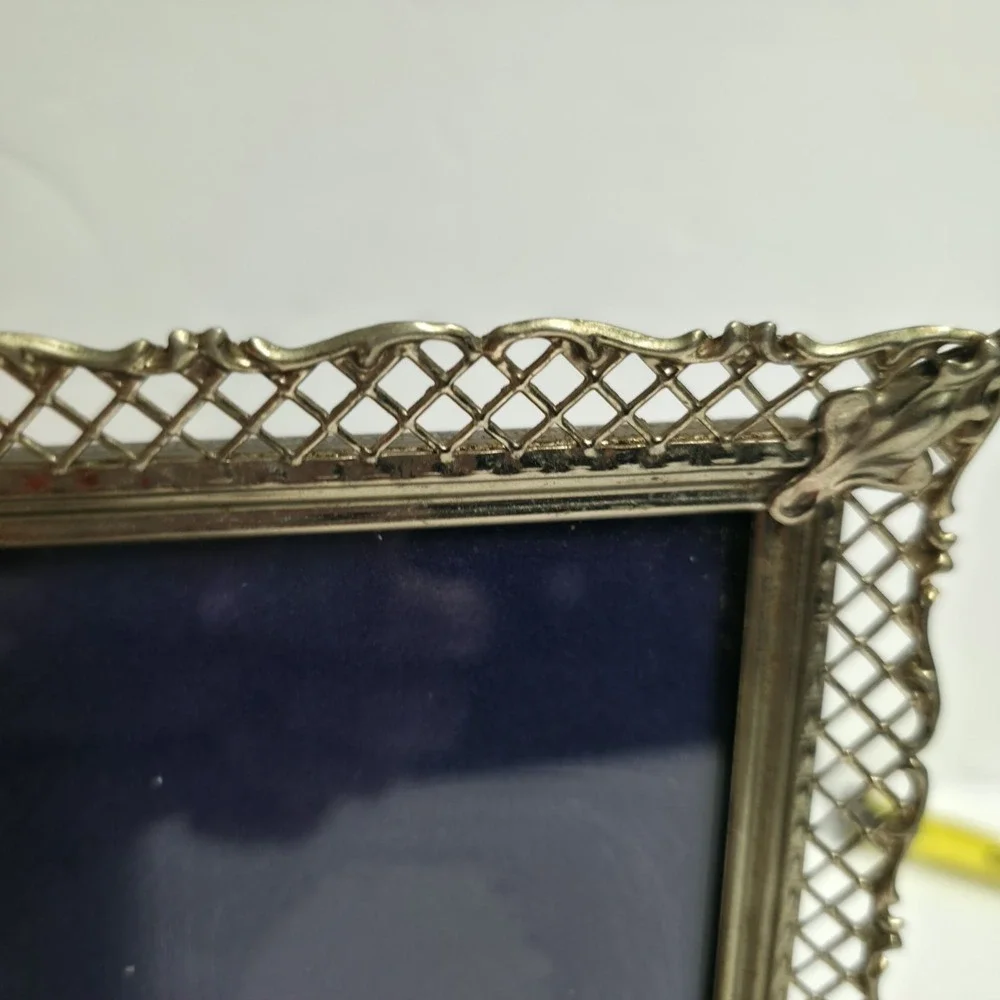 Vintage Hollywood Regency Gold Filigree Metal Picture Frame Ornate Lace Lattice